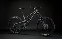 COMMENCAL CLASH RACE DARK SLATE 2 -Accessoires Vélo Soldes 22CLASHRGR 02 2000