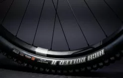 COMMENCAL META TR PEARL VIOLET -Accessoires Vélo Soldes 22METATRALC1508 08 2000