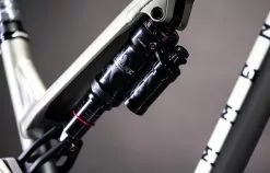 COMMENCAL META TR SEVENTIES GREEN -Accessoires Vélo Soldes 22METATRALC8340C 05 2000