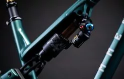 COMMENCAL META TR METALLIC GREEN 15 COMMENCAL META TR METALLIC GREEN -Accessoires Vélo Soldes 22METATRALC8760C 04 2000