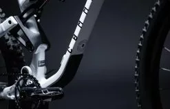 COMMENCAL META TR PURE WHITE -Accessoires Vélo Soldes 22METATRALC 04 2000