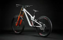 COMMENCAL SUPREME DH V5 SIGNATURE COIL PURE WHITE -Accessoires Vélo Soldes 22SUPV5TM 03 2000