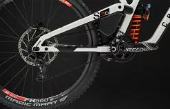 COMMENCAL SUPREME DH V5 SIGNATURE COIL PURE WHITE -Accessoires Vélo Soldes 22SUPV5TM 06 2000